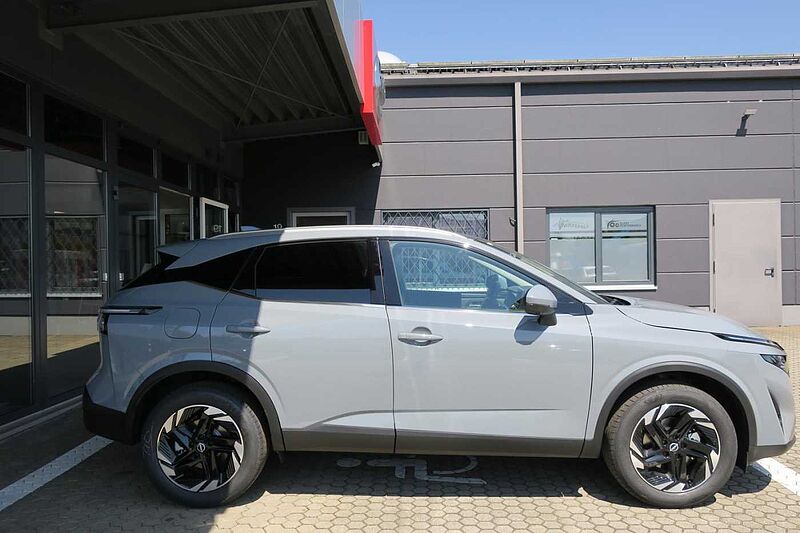 Nissan Qashqai N-CONNECTA 1.3 DIG-T MHEV Xtronic PANO