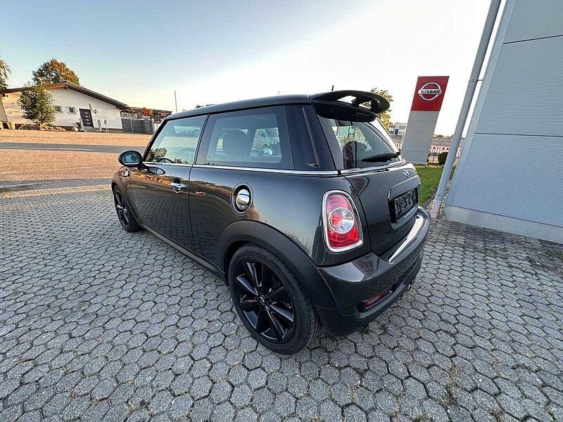 MINI Cooper S Bi-Xenon SHZ Pano Tempomat Klimaautomatik